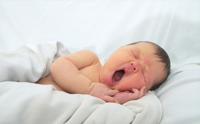生孩子发朋友圈，生孩子发朋友圈怎么写（生孩子后发以下几种朋友圈）