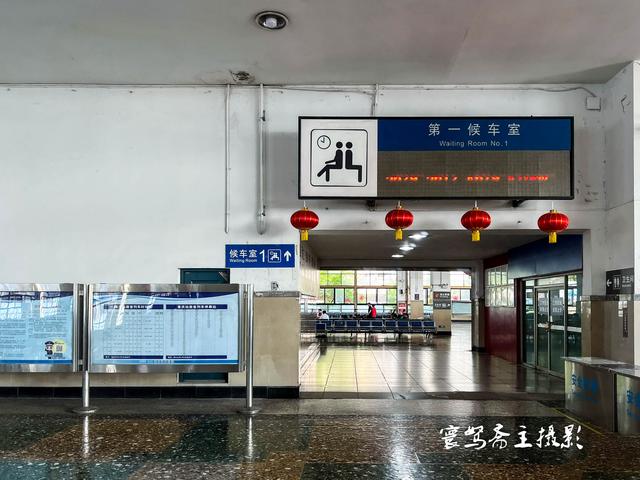 5612次列车，5612次列车时刻表（一路风景优美票价便宜车厢里却空荡荡）