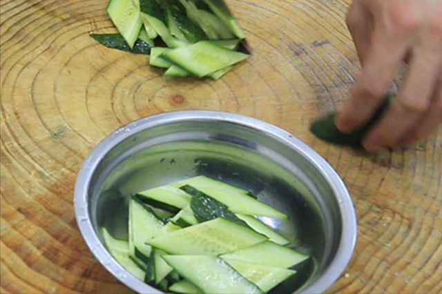 吃什么降火 三种降火蔬菜，吃什么降火（宁不吃肉也要吃这6道“降火菜”）