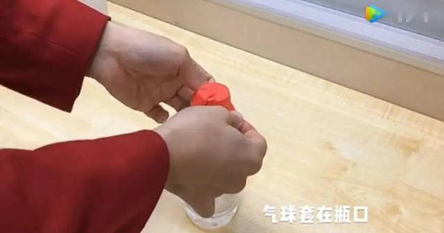 小苏打和白醋的特点，说说小苏打和白醋各有什么特点混合后会有什么现象产生（趣味化学小实验，醋的神奇之处）
