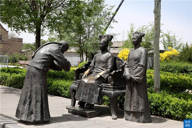 乔家大院在哪里，山西乔家大院（山西乔家大院5A景区降4A）