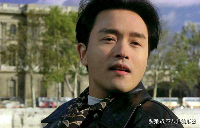 最新娱乐明星八卦，近十年娱乐圈都有哪些八卦（女星生子、顶流结婚、陪睡领导）