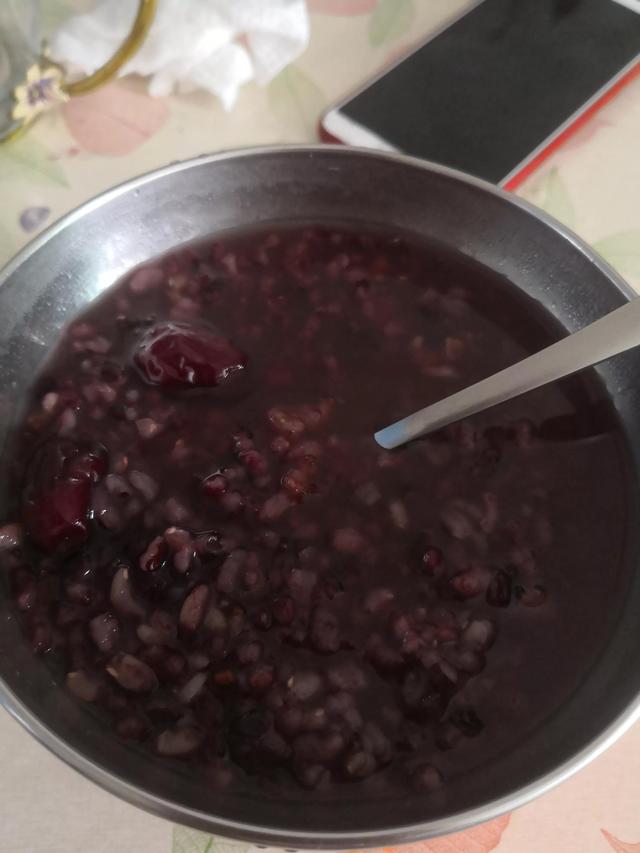 愿你做一个阳光自信的孩子，祝愿孩子阳光成长的话简短（怎样让孩子变得自信而阳光）