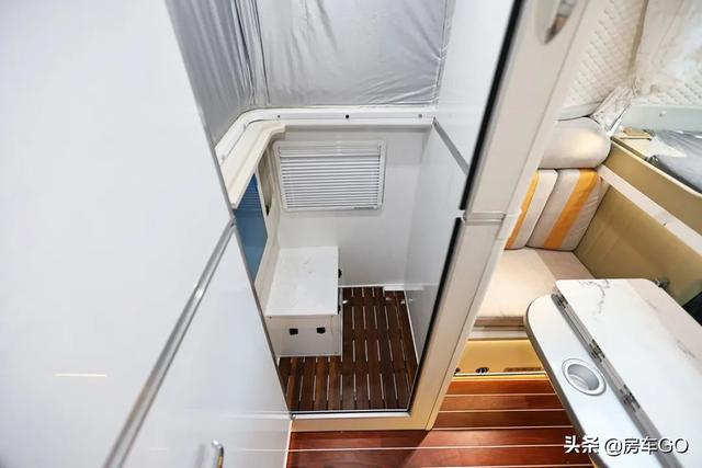 家用代步还能旅行市区能开的房车，兼顾自驾旅行/日常代步