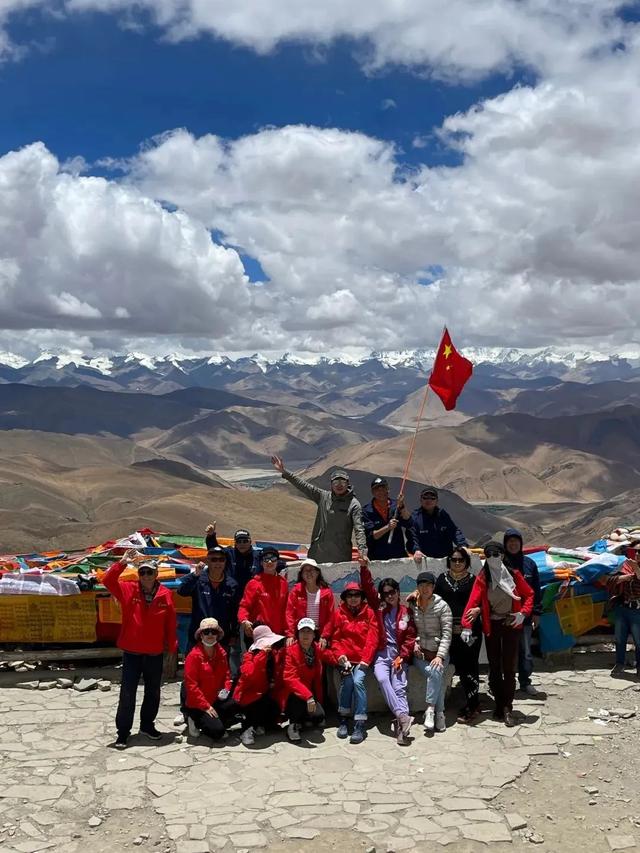 自驾游去哪里比较好，春季自驾游去哪里比较好（100天35000公里）