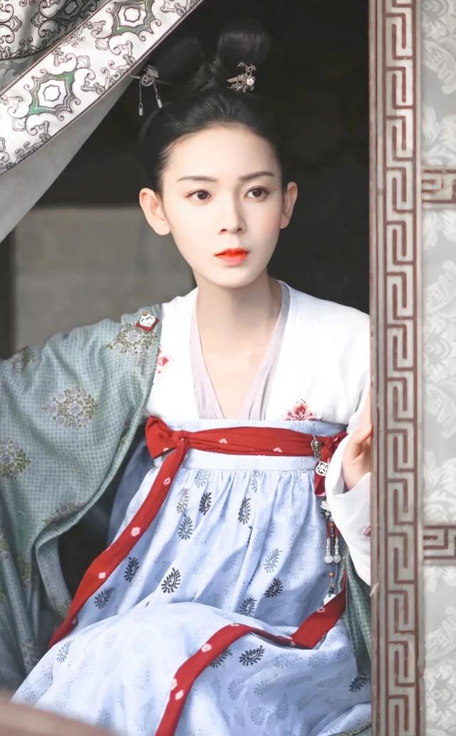 有气质女人晚安说说，有气质女人晚安说说图片大全（精选美女明星手机壁纸合集）