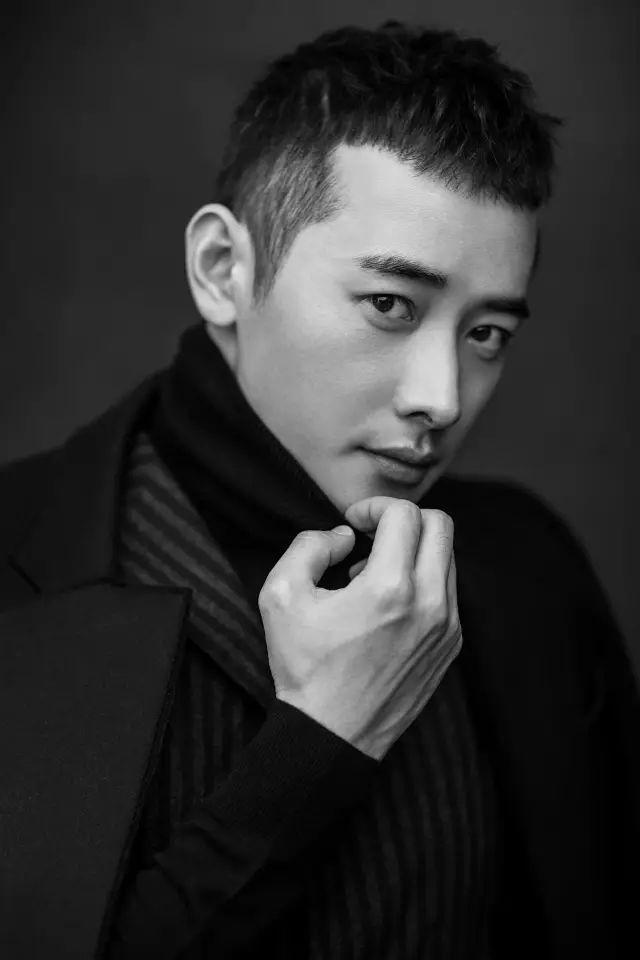 为了你我愿意热爱整个世界演员表，为了你我愿意热爱整个世界演员表全部（与刘亦菲、江一燕、朱亚文为同班同学）