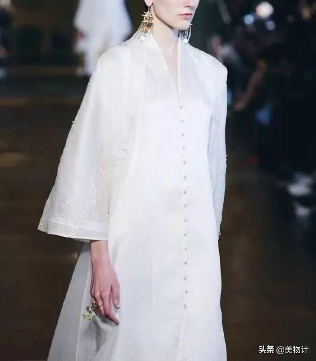 书卷气是怎样一种气质，书卷气是什么气质（做一个有书卷气的女人）