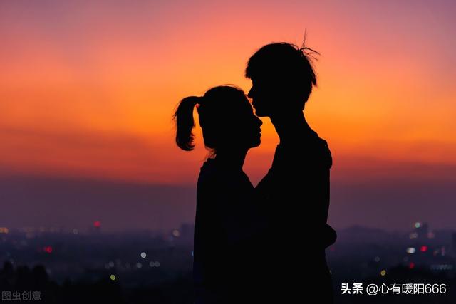 最感动的一段情话告白，最感动的一段情话告白朋友（最暖心的一段话）