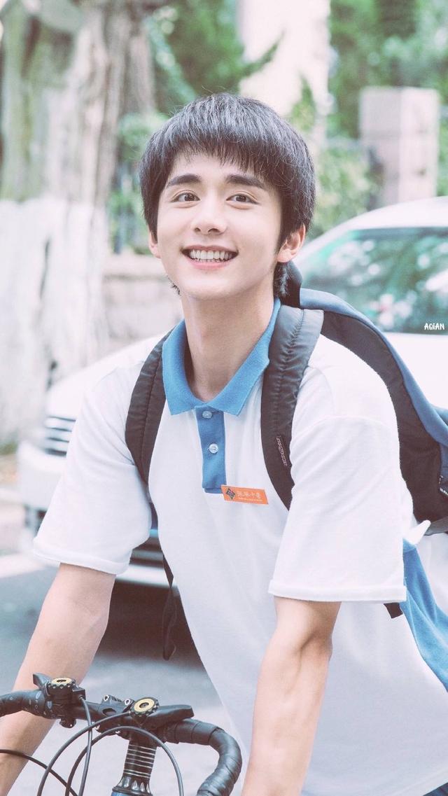 万万没想到女主角，廉梦（廉梦芸）（男主人选让我万万没想到）