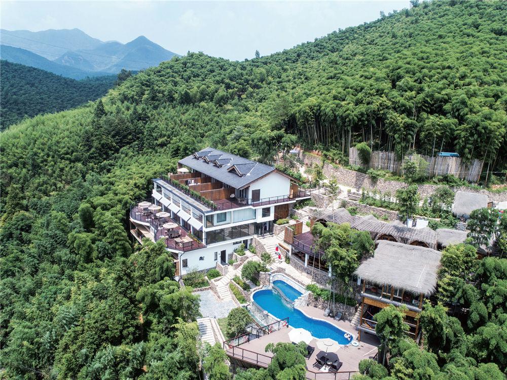 乡村振兴24字方针的具体内容是什么，乡村振兴24字方针的具体内容是什么呢（吹响乡村振兴品牌化号角）