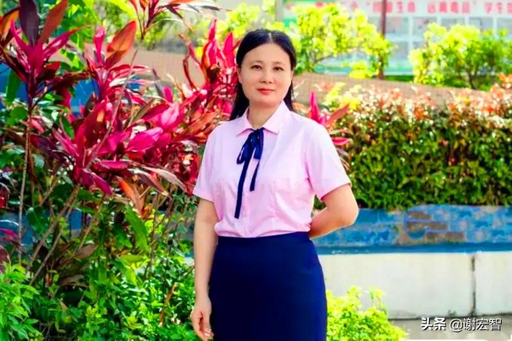 一个老师的学校（女教师婉言拒绝了校长的）