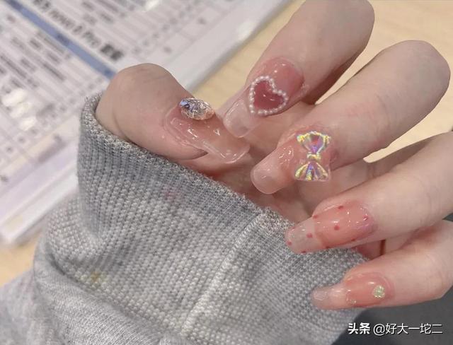 好看的显白的纯色美甲推荐，好看又显白系列美甲