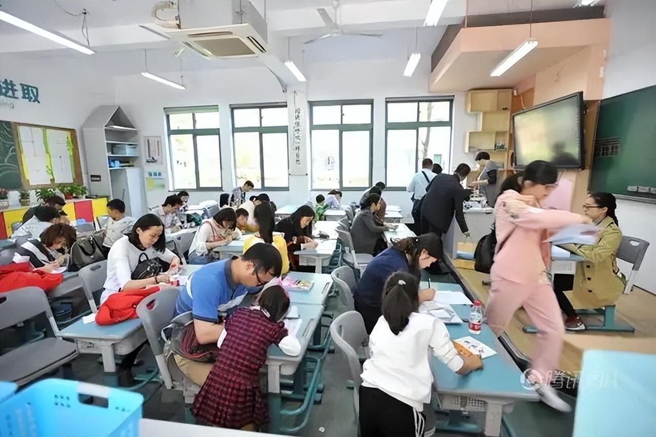 私立中学和公立中学的区别（公立）