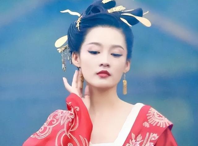戚薇主演过的电视剧，戚薇演过的电视剧（给“公主演得最好的10个演员”排个名）