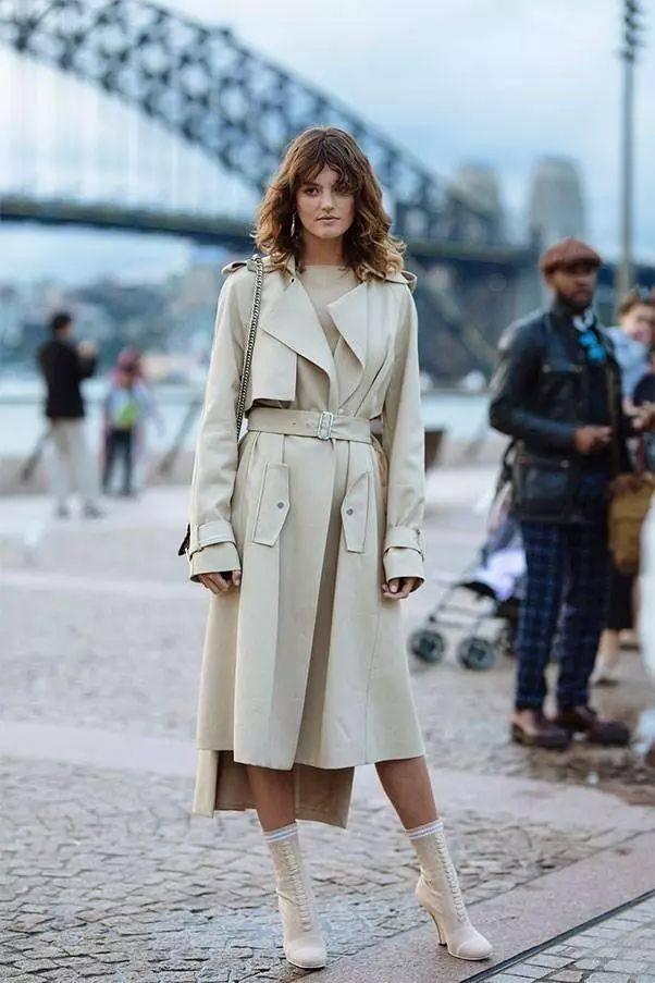 风衣腰带系法图解，男士风衣腰带系法大全（穿衣好看的秘诀原来是“系腰带”）