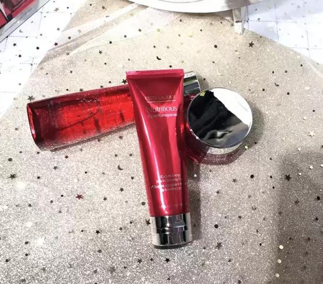 百雀羚护肤品怎么样适合什么年龄段，百雀羚护肤品怎么样（适合四五十岁妈妈用的护肤品）