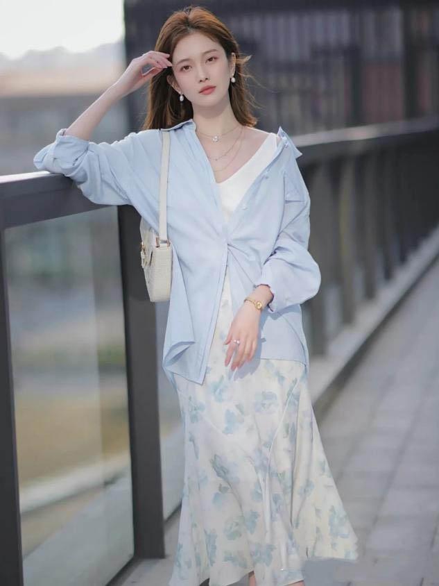 夏季外套怎么搭配,薄外套 吊带清凉又时髦(夏季长款外搭怎么搭配)