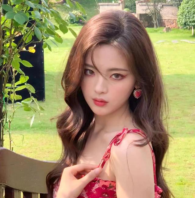 明星美女排名2020最新排名，明星美女图片微信头像（娱乐圈“人气女明星排行榜”）