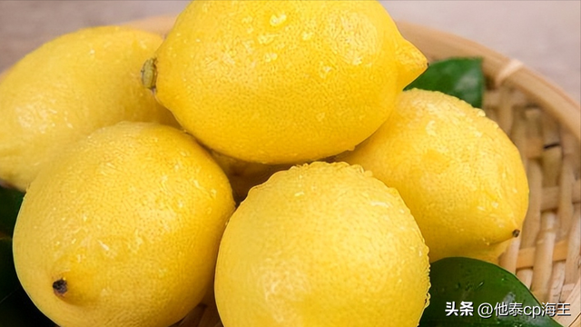 柠檬的食用方法有哪些，新鲜柠檬的食用方法有哪些（柠檬的美食吃法分享）