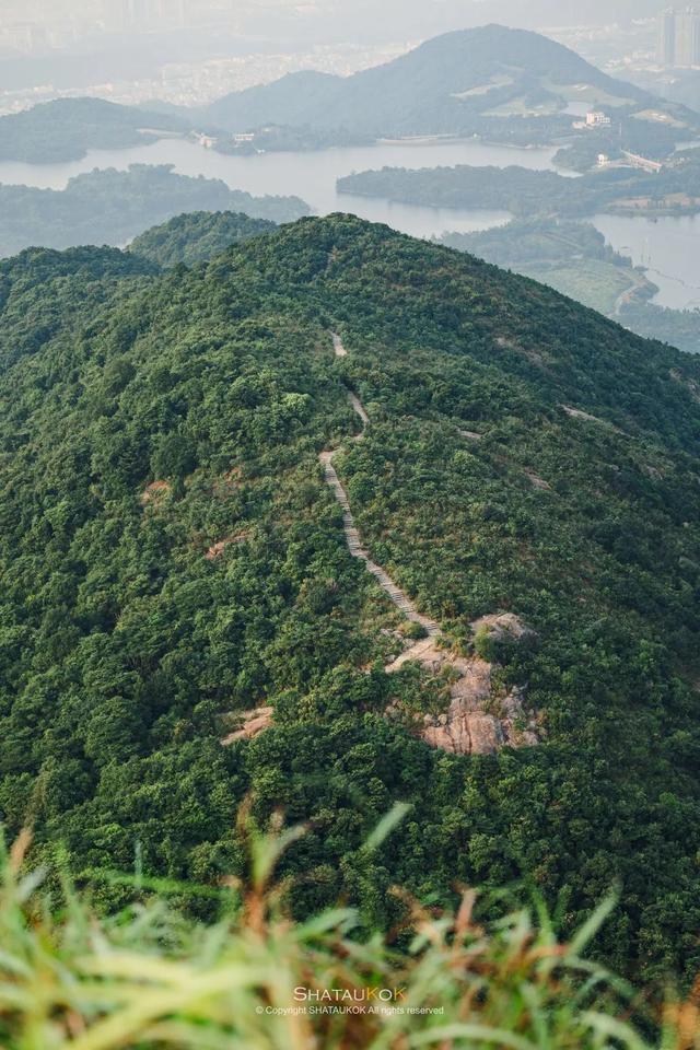 深圳大鹏湾旅游景点，深圳哪个旅游景点最好玩（登深圳753 米高梅沙尖）