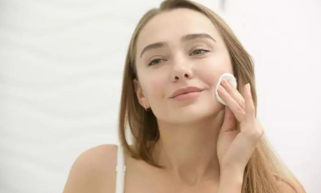 卸妆油的正确使用方法，卸妆油的正确用法（最重要的清洁步骤，你做对了吗）