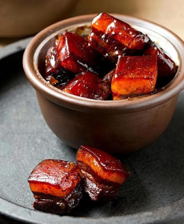 湖南特色菜谱有哪些，湖南家常菜菜谱大全（湖南最经典的10道湘菜）