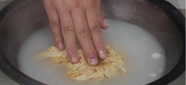 银耳泡多长时间最好，银耳要泡多长时间才是最正确的（别只是放清水了）