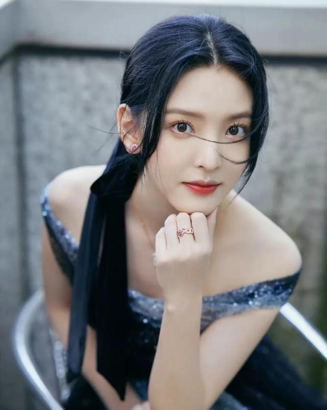 壁纸，章若楠，章若楠壁纸下载（明星壁纸<五十一>章若楠图片）