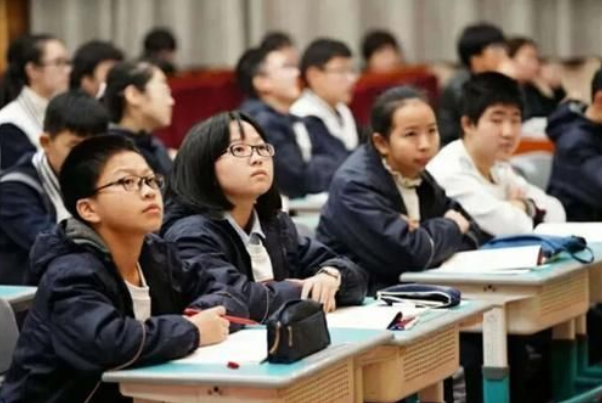 未来10年最适合男孩的专业，未来10年最适合男孩的专业有哪些（未来10年男生吃香的专业）