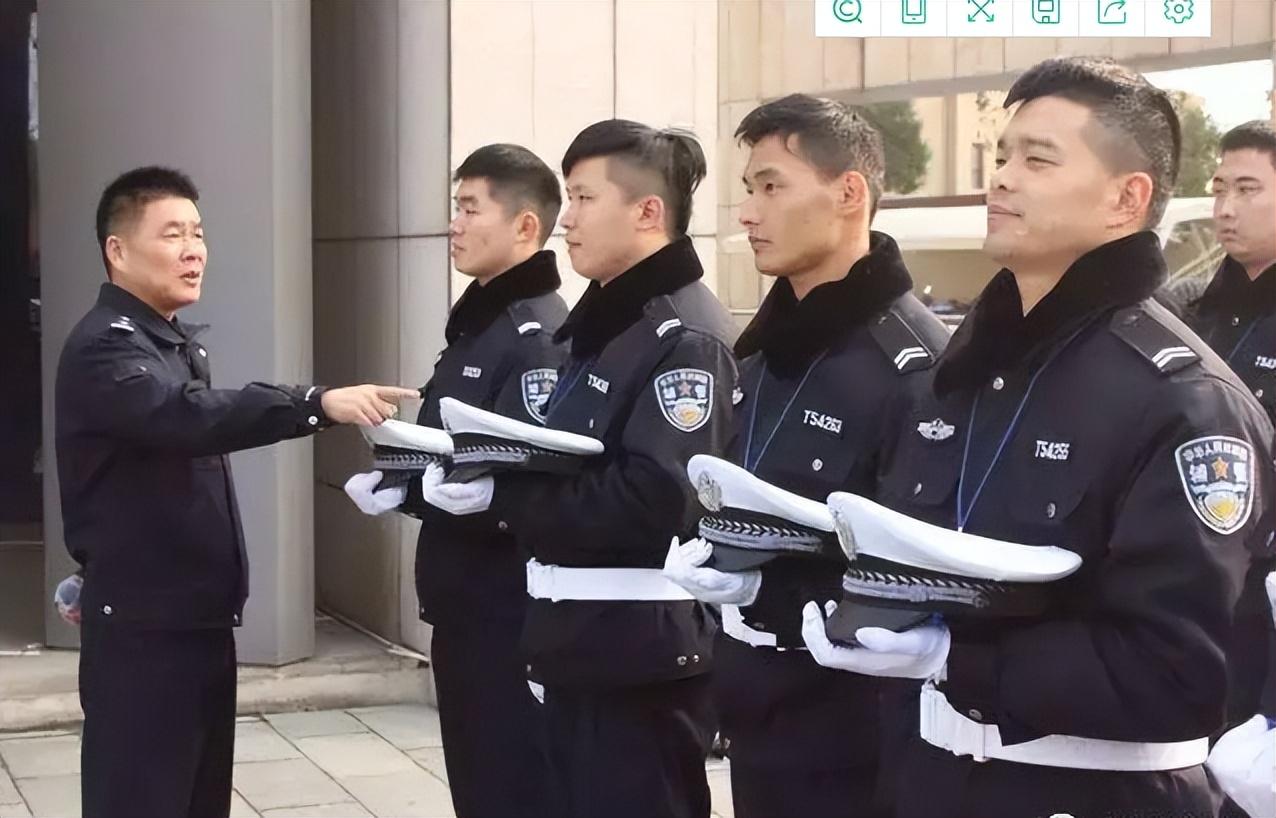 巡警一个月多少钱(临时巡警一个月多少钱工资)