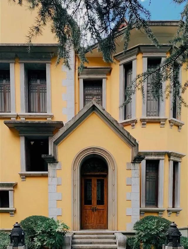 云南最好吃的野生菌在哪，中国最浪漫城市非她莫属