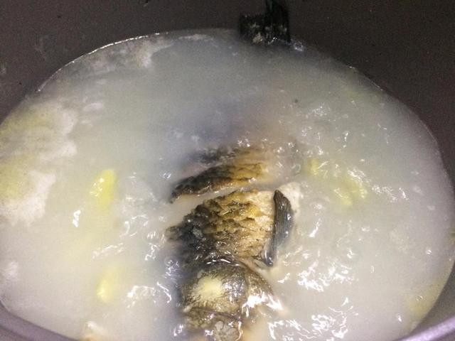 奶白鲫鱼豆腐汤，奶白鲫鱼豆腐汤的做法（鲫鱼豆腐汤这样做）