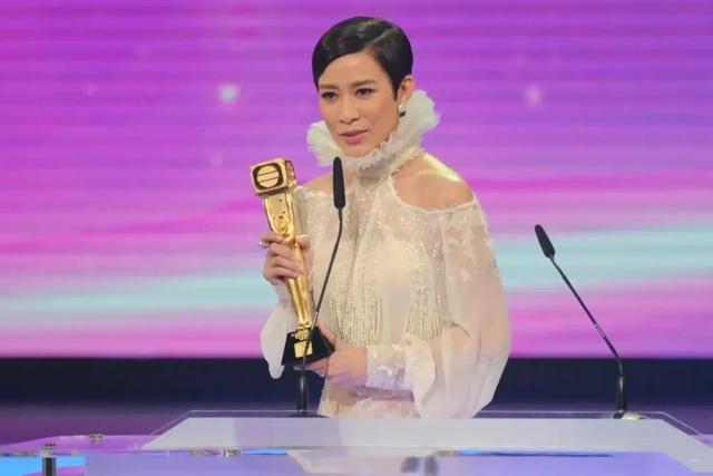 邓丽欣演的电影，邓丽欣电影全集（近5年“演技最好10位香港女演员”）