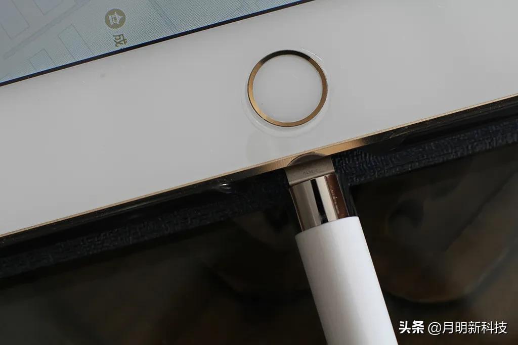 ipad2021用一代笔还是二代笔（ipad一代笔和二代笔的区别）