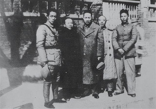 拟同意是什么意思，拟同意是什么意思,法律上讲（八路军与新四军为什么不是同一级别）