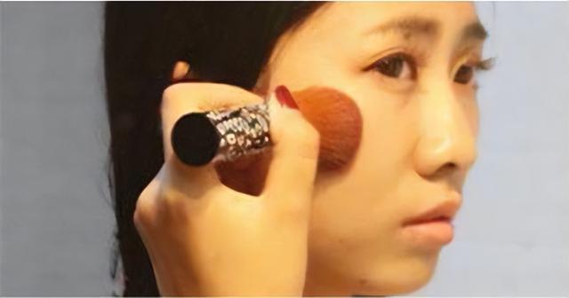 怎么快速哭出来，有没有什么快速哭出来的方法（每次哭肿眼睛我都用这些方法消肿的）