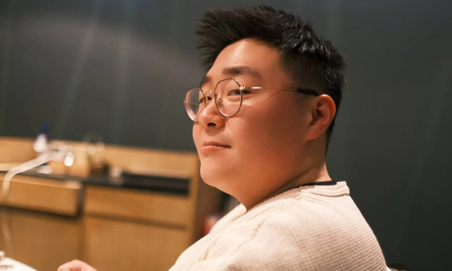 郝邵文资料，从红极一时到销声匿迹（郝邵文图片）