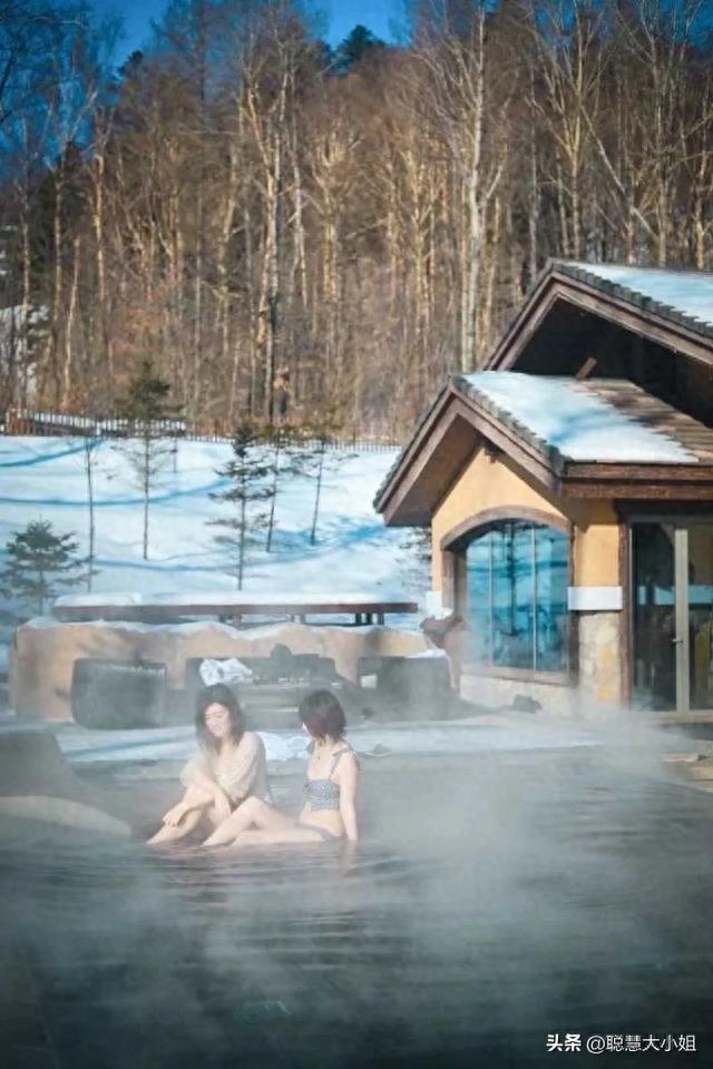 沈阳，洗个澡还能玩漂流？去过东北洗浴，灵魂都得到了升华。
