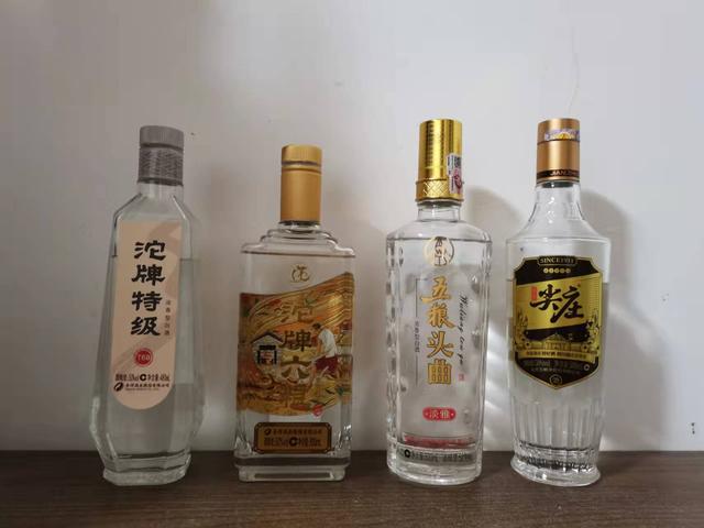 低端白酒价格，“高端白酒”的价位多少合适（已经有大厂开始在这里卷了）