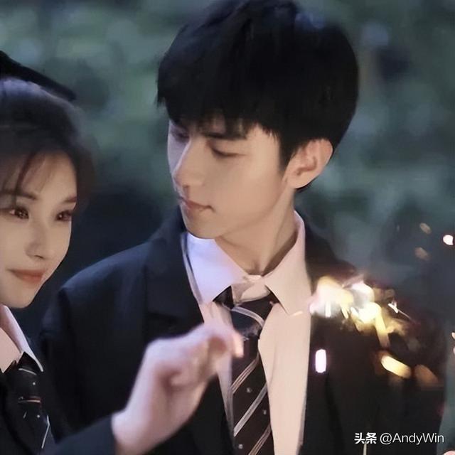 网红情头，微信头像，网红情头（超火的七夕头像壁纸）