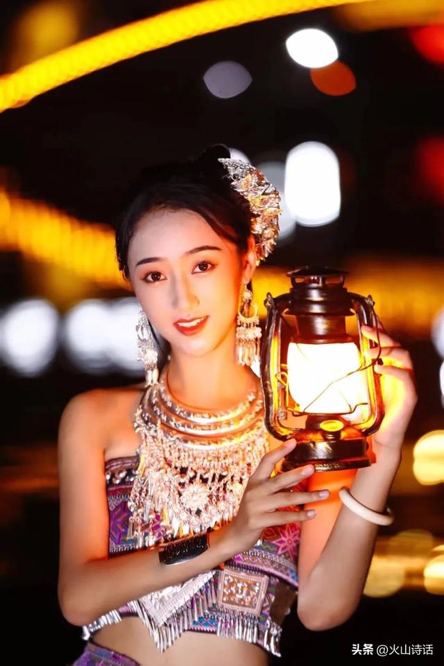 学院风裙子这么搭配秒变校园女神，学院风格裙子（还记得你的初恋吗）