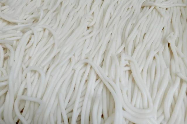 贵阳有什么好吃的，贵阳十大好吃的菜（入夏必去的美食之都）