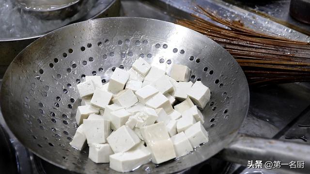 蛋黄豆腐做法介绍，蛋黄豆腐（分享5种豆腐最好吃做法）