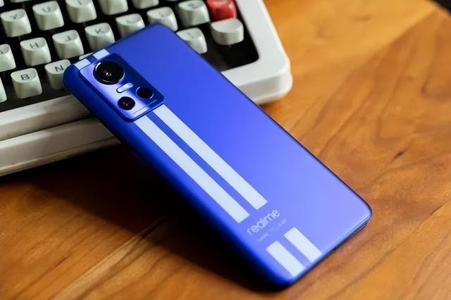 十大最佳拍照手机排名，2021年十大拍照手机排名（目前拍照出色的4款性价比手机）