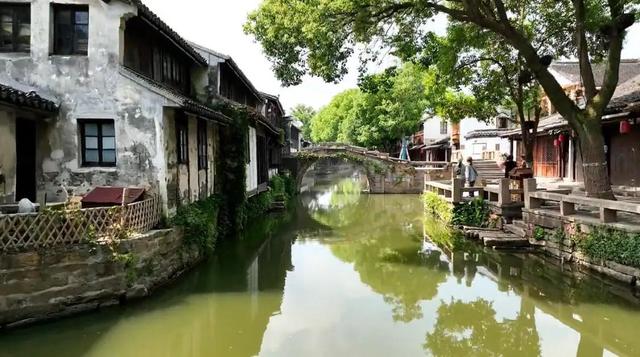 一个人穷游散心去哪好，适合散心的城市穷游（国内适合一个人散心旅行的九个目的地）