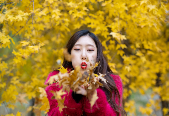 女性温补又不上火的食物，女人吃什么补品不上火（建议女人：秋天不要太节俭）