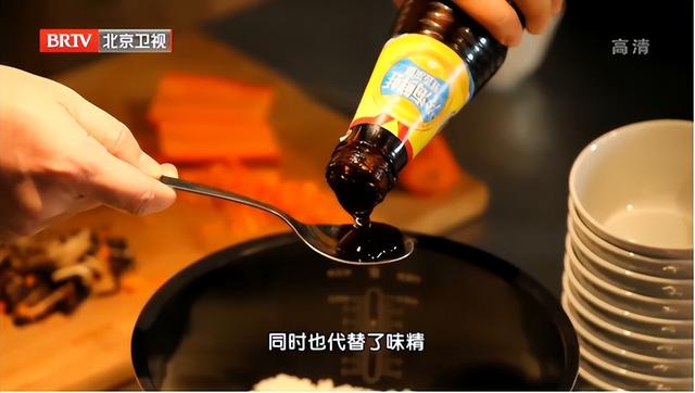 海苔是用什么做的，海苔主要是用什么制作的（海苔、紫菜是同一种食物）