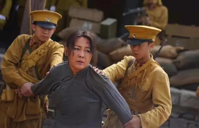 新版苦菜花电视剧免费，看这对母子齐心抗日（新版苦菜花电视剧免费播放）