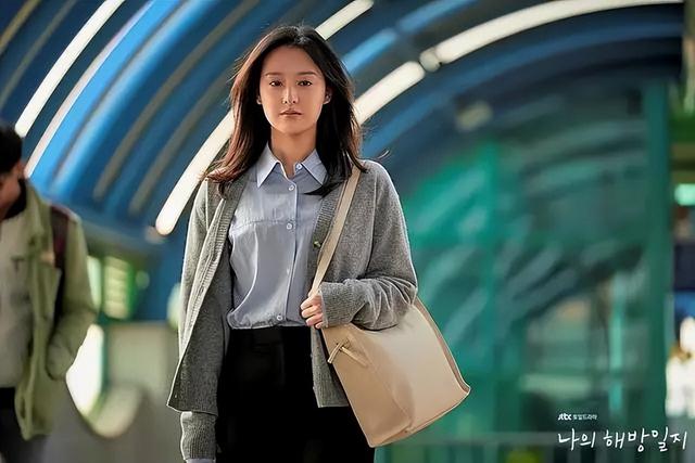 韩国最美十位女星，2023年韩国最美的10大女星
